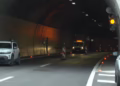 DRAMA KOD TUNELA LAZ: Zapalio se kamion na auto-putu „Miloš Veliki“, saobraćaj u potpunom prekidu