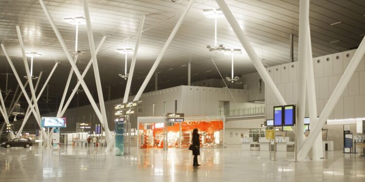 Španija zatvara ključni aerodrom pred sezonu: Stotine letova otkazano