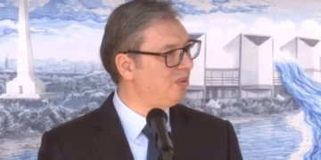 VUČIĆ ODGOVORIO N1: Seo bih lično u bager da počistim teren za Beograd na vodi