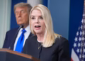 TRAMP SMENIO DRŽAVNU TUŽITELJKU: Pam Bondi pala jer nije bila dovoljno oštra prema neprijateljima