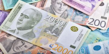 Država nastavlja podršku đacima: Danas isplata stipendija i kredita