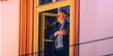 REKTOR NA BALKONU: Da li je Vladan Đokić već prelomio da ide na izbore?