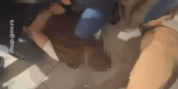 HAPŠENJE U GALERIJI: SBPOK presekao lanac iznude – Lisice usred tržnog centra