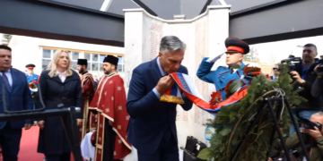 SEĆANJE NA HEROJE MUP-A SRPSKE: Parastos i venci u Banja Luci – Od Beograda do Moskve uz porodice palih boraca