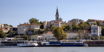 DUNAVSKI TURIZAM U USPONU: Kruzer „Viktorija“ sutra otvara nautičku sezonu u Beogradu