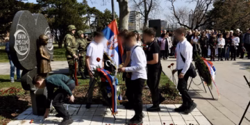 SEĆANJE NA DECU KOJU JE UBIO „MILOSRDNI“ ZAPAD: Milica, Bojana, Marko i još 76 dece – rana koja ne zarasta!