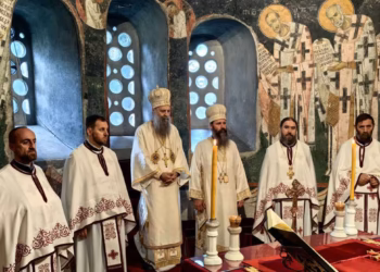 PORUKA MIRA IZ VISOKIH DEČANA: Patrijarh Porfirije – Nema naše radosti ako komšije nisu radosne