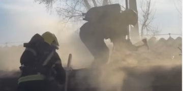 GOREO LIMANSKI PARK: Vatrogasci sprečili katastrofu u Novom Sadu – napušteni objekat u plamenu