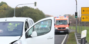 Težak udes kod Mrkonjić Grada: Sudar kamiona i autobusa, jedna osoba poginula, deset povređeno