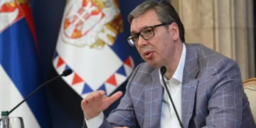 Predsednik Vučić sastaje se sa ministarkom kulture Grčke Linom Mendoni