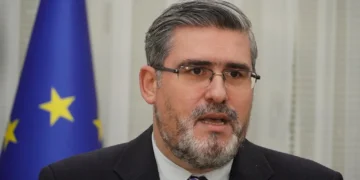 Srbija ostaje posvećena reformama na putu ka EU, ističe Starović