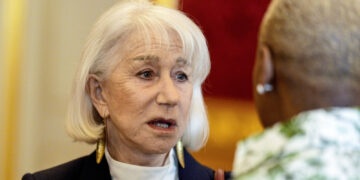 Helen Mirren napadnuta na ulici: Oskarovka otvoreno izložena uvredama tokom incidenta
