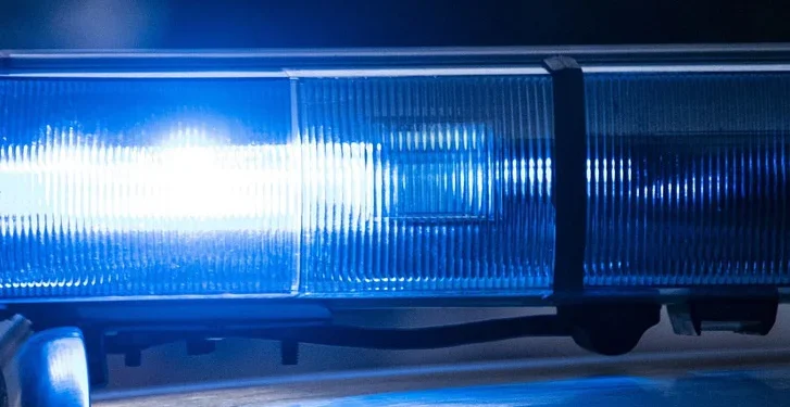 Saobraćajna nesreća u kojoj su učestvovala dva motocikla i vozilo Audi: Poginuo tinejdžer, vozač automobila priveden