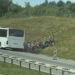 Obaveštenje za vozače: Autobus sa decom zaustavljen kod isključenja za Bešku