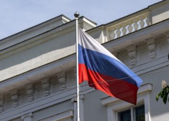 Globalno slabljenje dolara i jačanje rublje utiču na poverenje u američku valutu u Rusiji