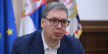 Vučić najavljuje stroge mere protiv korupcije unutar bezbednosnih službi: Čistka u policiji i vojsci