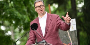 Uporedna analiza: Predsednik Aleksandar Vučić pre 20 godina i danas