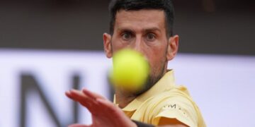 Novak Đoković ponovo postavlja nove rekorde u tenisu, nadmašujući Rodžera Federera