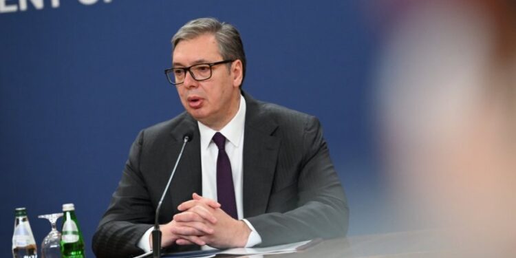 Vučić upućuje jasnu poruku kriminalnim grupama iz Crne Gore: ‘Ne bojim se vas!’