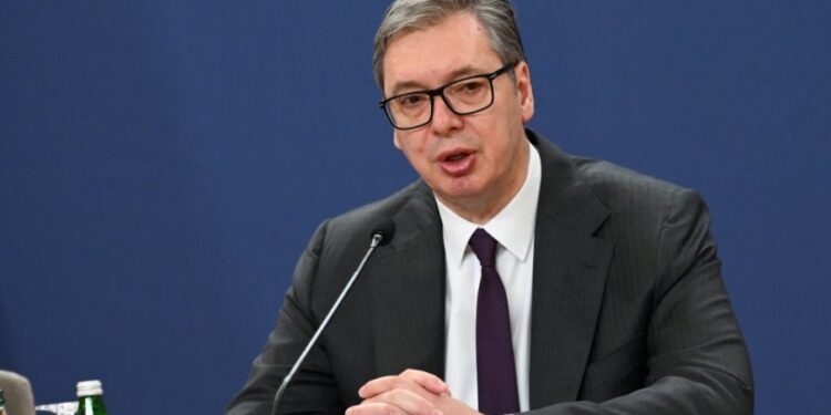 Predsednik Vučić večeras gostuje u emisiji ‘Četvrtkom u 9’ na javnom servisu