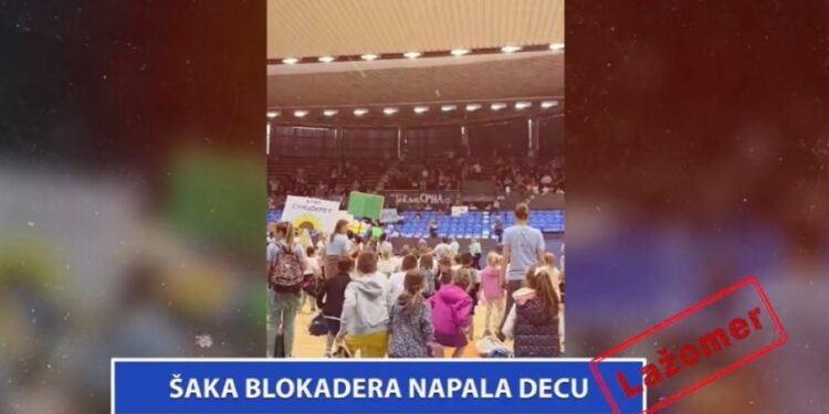 Incident: Grupa blokadara napala decu tokom protesta
