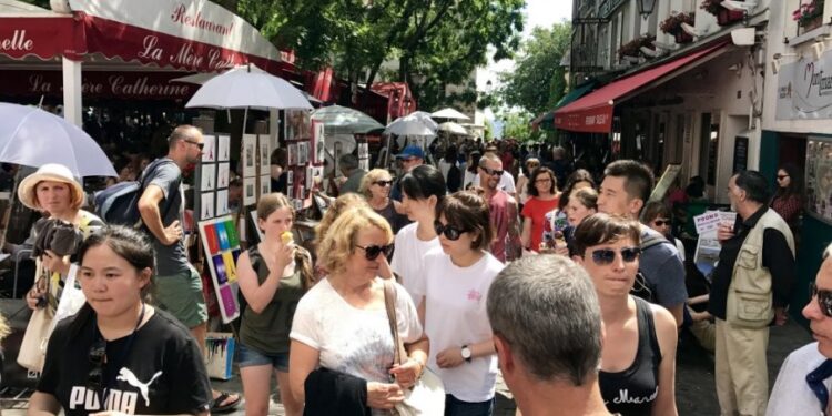 Praznici u EU: Francuska produžava vikende u maju uz tradicionalne običaje i istorijske prekretnice