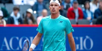 Novak Đoković isključen sa turnira: Razlozi i posledice za svet tenisa (VIDEO)