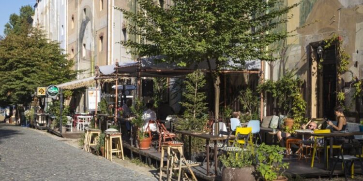 Nova pravila za turističke vodiče: Uvođenje novih legitimacija pred Ekspo 2027.