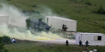 Taktička vežba kod Bujanovca: 600 pripadnika Vojske Srbije i NATO-u demonstrira saradnju (VIDEO)