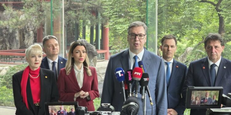 Vučić iz Kine: Očekujem konstruktivni dijalog sa Sijem o unapređenju bilateralnih odnosa