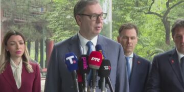 Vučić najavio dodatne razgovore o vojno-tehničkoj saradnji nakon sastanka sa Li Ćijangom