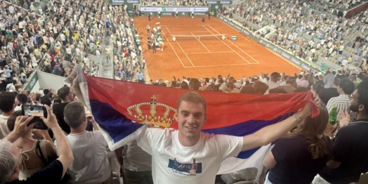 Novak Đoković se tradicionalno obratio publici na francuskom jeziku nakon pobede na šljaci ‘Šatrijea’