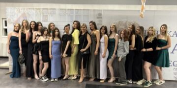 Proslava maturske večeri u Domu učenika „Patrijarh Pavle“: Đačka prijateljstva koja traju čitav život