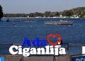 Beograđani se rashlađuju na Adi, ali kupanje i dalje nije dozvoljeno: Bezbednost na prvom mestu