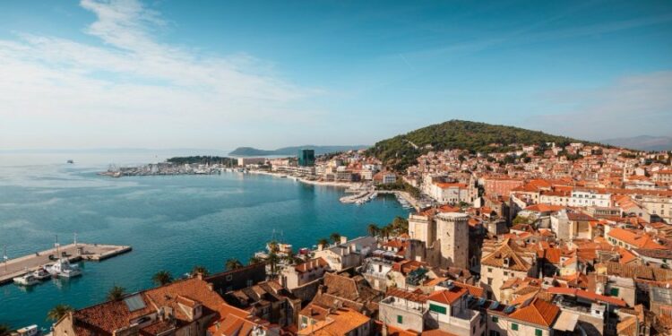Hrvatska Vlada usvojila nove antinflacione mere: Povećanje poreza i zamrzavanje plata u turističkom sektoru