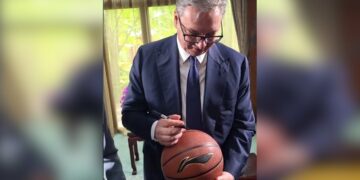 Autogram kao lekcija iz kineskog jezika: Značenje broja 577 u kontekstu Vučića