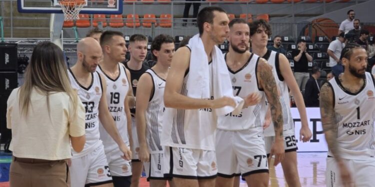 Partizan doživeo težak poraz u Nišu: Analiza momenta i posledica