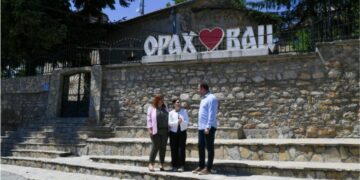 Radosavljević i Ćeranić posetili srpske porodice u Velikoj Hoči i Orahovcu: Razgovor o aktuelnim pitanjima i podršci zajednici