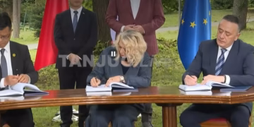 PROJEKAT VEKA ZA ŠUMADIJU: Potpisani ugovori za sektore 2 i 3 puta „Vožd Karađorđe“