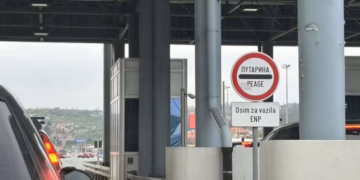 AMSS: Pojačan intenzitet saobraćaja ka izletištima i planinama drugog dana praznika