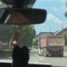Snimak iz Hrvatske: devojke se protive ulasku u autobus