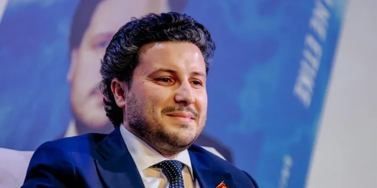 Bivši premijer Crne Gore Dritan Abazović napadnut u sudnici, policija intervenisala