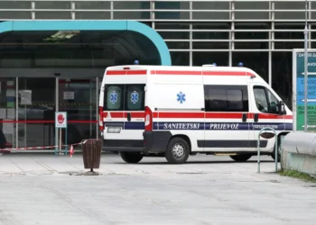 Tragedija u Velikoj Gorici: Učenik izgubio život zbog gušenja hranom u školi