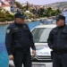 Herojska intervencija policije spasileća: Žena na plaži u Hrvatskoj doživela srčani zastoj, život joj spasili hitni službenici