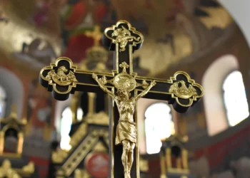 Napad na pravoslavni krst u Travniku: Ispaljeno više desetina projektila s ciljem uništenja