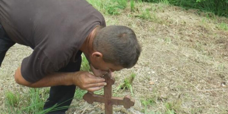 Neobičan običaj u Dragačevu: Momci i devojke okupljaju se u šumi s zajedničkom željom
