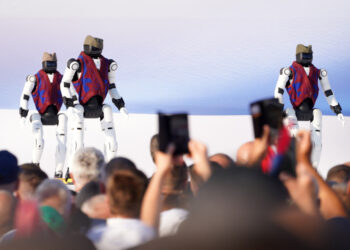 Roboti se predstavljaju na manifestaciji „Prestonica kulture“ u Leskovcu