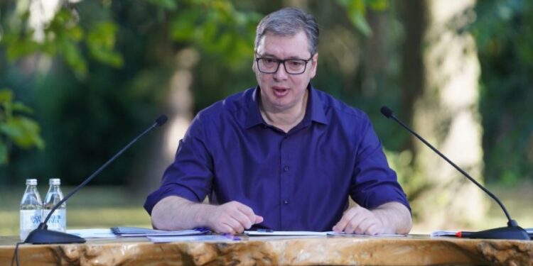 Uloga dezinformacija o zvučnom topu u oblikovanju imidža Aleksandra Vučića