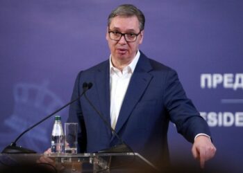 Raskrinkavanje laži o zvučnom topu: Pretnje prema Vučiću