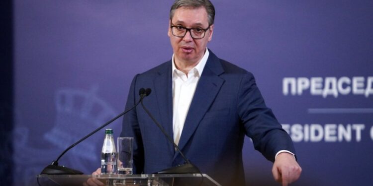 Raskrinkavanje laži o zvučnom topu: Pretnje prema Vučiću